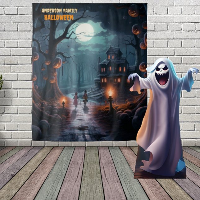 Tapiz Halloween colgando del asustado árbol Jack-o'-Lant (Subido por el creador)