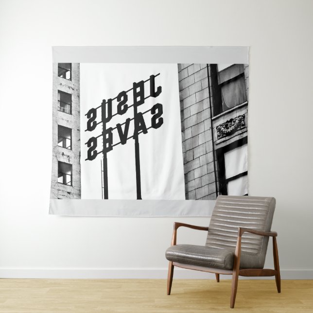 Tapiz JESUS SAVES Tapestry (In situ (horizontal))