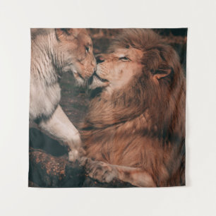 TAPIZ LEÓN EN ROCK MARRÓN