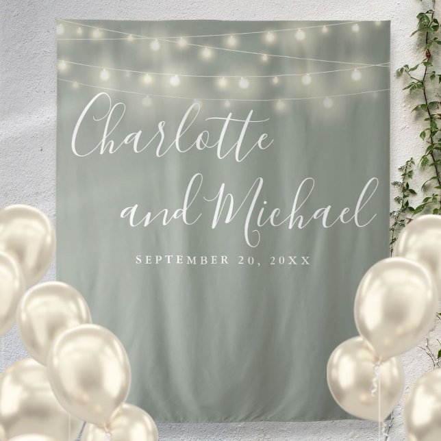 Tapiz Luces de cadena Sage Green Boda Foto Fondo (String Lights Sage Green Wedding Photo Backdrop)