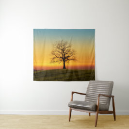 Tapiz Majestuoso árbol al atardecer paisaje