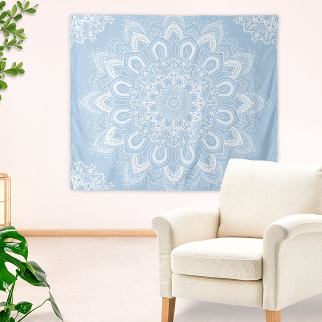 Tapiz Mandala azul claro de Boho (Elegant Boho Tapestry with Light Blue Mandala Pattern)
