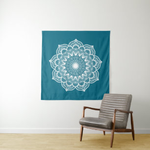 Tapiz Mandala Blanco sobre Fondo Azul