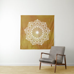 Tapiz Mandala Blanco sobre Fondo Dorado