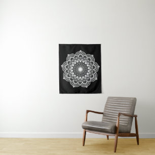 Tapiz Mandala Blanco sobre Fondo Negro