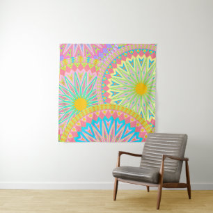 Tapiz Mándala superpuesto rosa azul amarillo menta púrpu