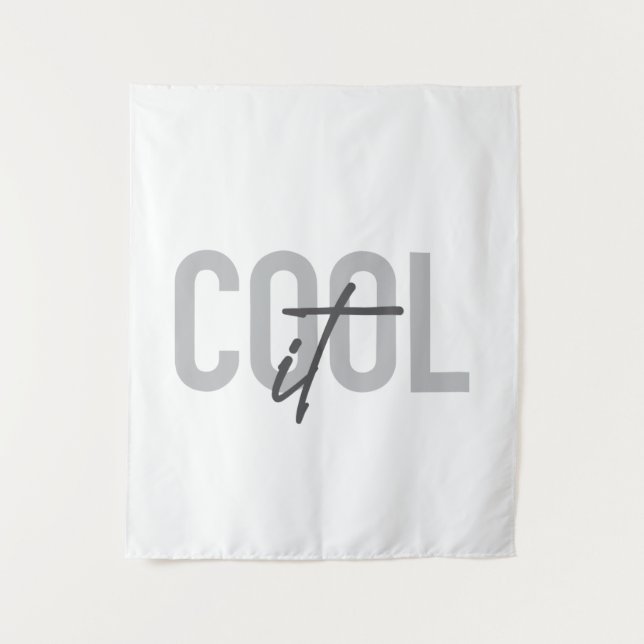 Tapiz Modern, simple, cool typography of Cool It (Anverso)