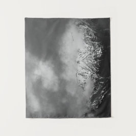 Tapiz Montañas blancas y negras en las nubes