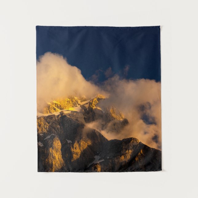 Tapiz Montañas iluminadas por el sol cubiertas de nubes (Anverso)