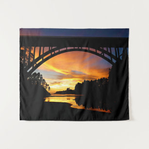 Tapiz Naranja California Coastal Sunset Under Bridge