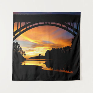 Tapiz Naranja California Coastal Sunset Under Bridge