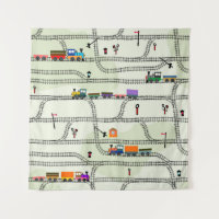 Niños divertidos con vías fluidas de tren con loco