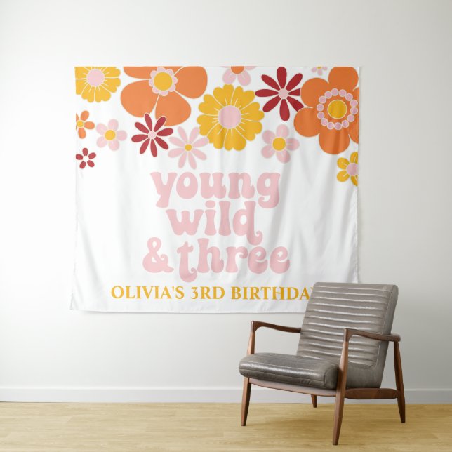 Tapiz Pancarta de tres cumpleaños para jóvenes silvestre (In situ (horizontal))