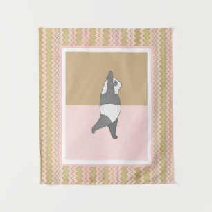 Tapiz Panda de postura de yoga Fondo zig zag rosa