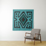 Tapiz patrones geométricos tribales africanos<br><div class="desc">Este patrón original, colorido, abstracto y geométrico de la tribu africana con asombroso adorno étnico tribal es una gran idea de cumpleaños, festividades y Navidades para personas que aman los motivos, símbolos y obras de arte africanos. Si te gusta lo que ves, echa un vistazo a diseños similares en la...</div>