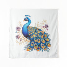 Pavo Real con Flores Purpúreas
