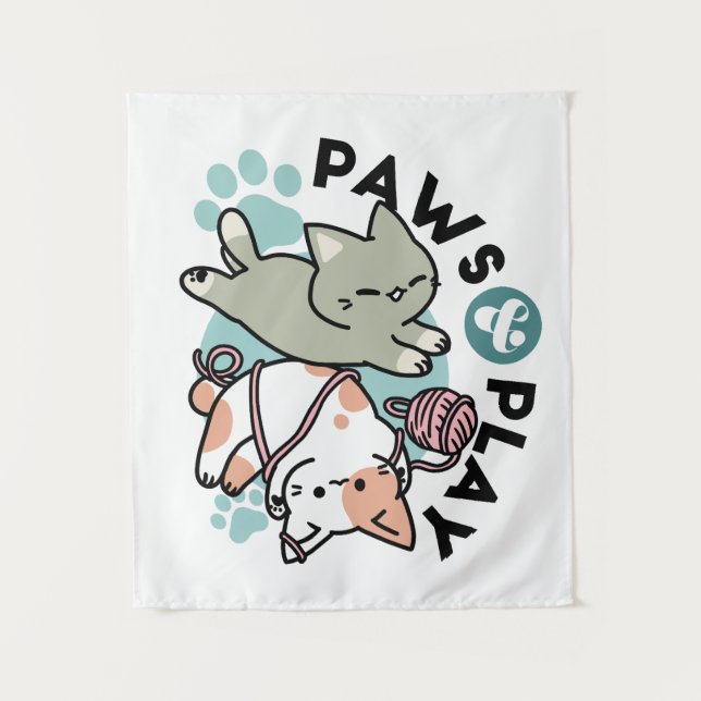 Tapiz Paws and Play – Adorable Cat Illustration (Anverso)
