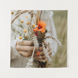 TAPIZ PERSONA CON NARANJA DE TENENCIA PEALED FLOWER