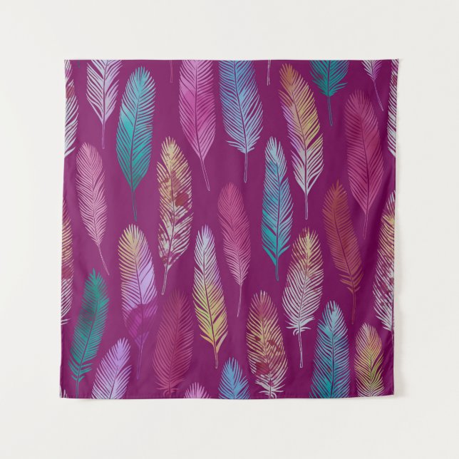 Tapiz Plumas coloridas: patrón de fondo morado. (Anverso)