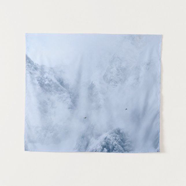 Tapiz Ravens, montañas nevadas y nubes (Anverso (horizontal))