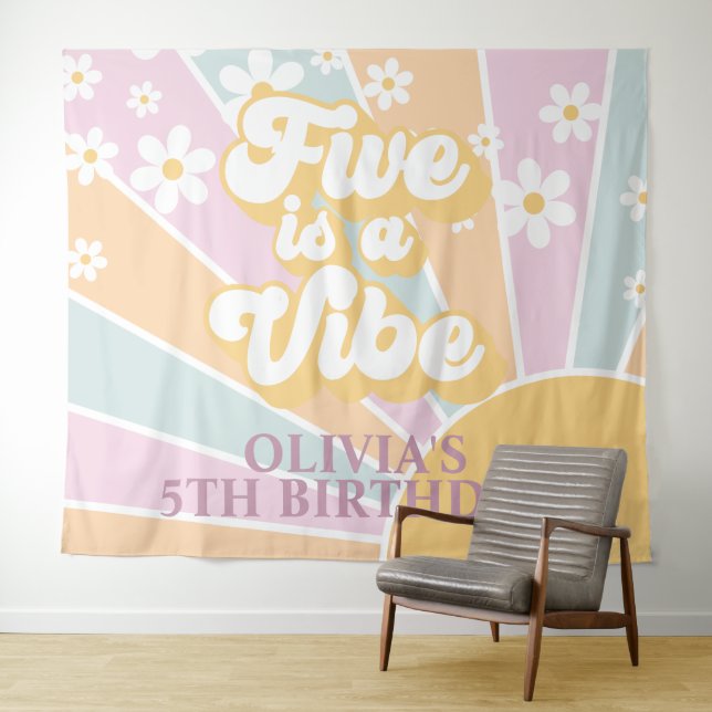 Tapiz Retro Sunshine Dos Groovy Pastel Daisy Cumpleaños  (In situ (horizontal))