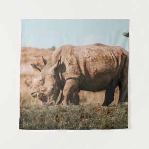 TAPIZ RHINO EN ÁFRICA GRAZANDO