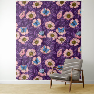 Tapiz Rosa de perro y mariposas en rosa y púrpura