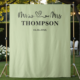 Tapiz Sage Green | Mr and Mrs Elegant Simple Backdrop