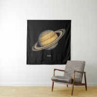 Saturno artístico con anillos vibrantes