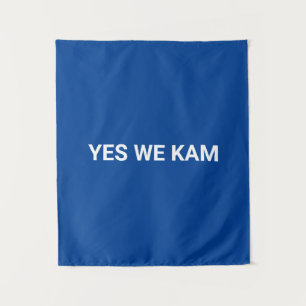 Tapiz Sí Kam tipografía minimalista blanco y azul