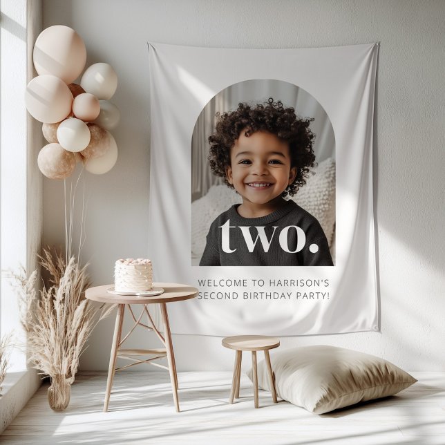 Tapiz Signo de bienvenida de la foto de cumpleaños dos c (Zazzle 2nd Birthday Two Arched Photo Welcome Sign Tapestry)