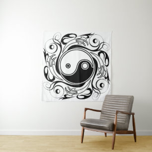 Tapiz Símbolo de Yin & Yang estilo de tatuaje en blanco
