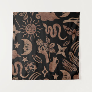 Tapiz Símbolos místicos: serpiente, sol, luna.