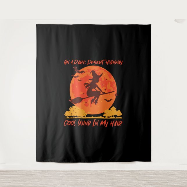 Tapiz sobre la bruja de la autopista del desierto oscuro (Anverso)