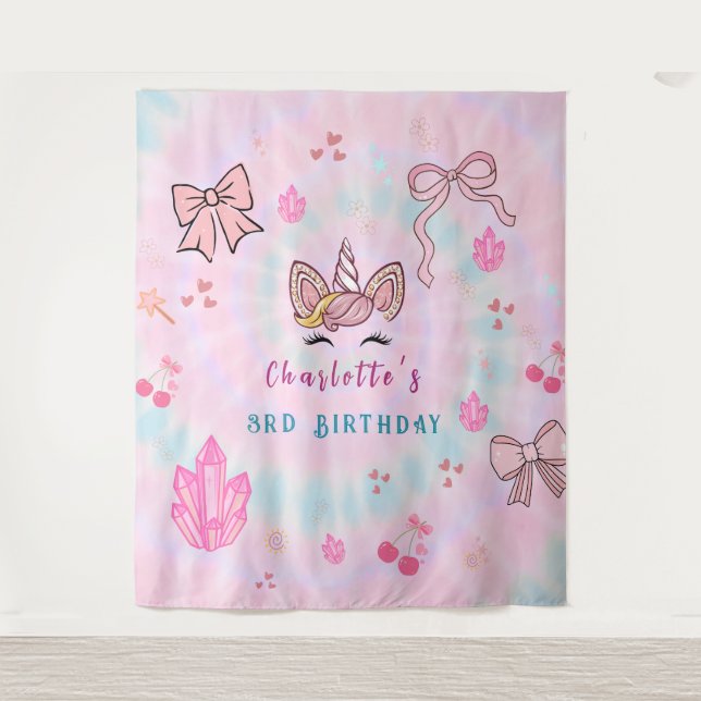 Tapiz  Tie Dye Unicorn Coquette Bow Birthday Backdrop  (Anverso)