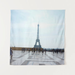 TAPIZ TORRE EIFFEL DETRÁS DEL EDIFICIO CONCRETO