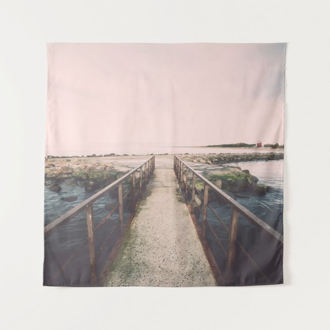 Tapiz Viejo puente con rieles metalizado oxidados cerca  (Anverso)