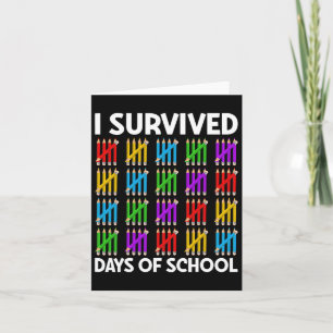 Tarjeta 100 días de colegios de niños de camisas 100 días 