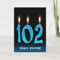 102as velas del cumpleaños en negro