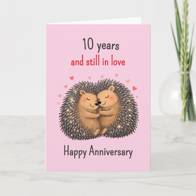 Tarjeta 10th wedding anniversary Hedgehogs cuddling (Anverso)