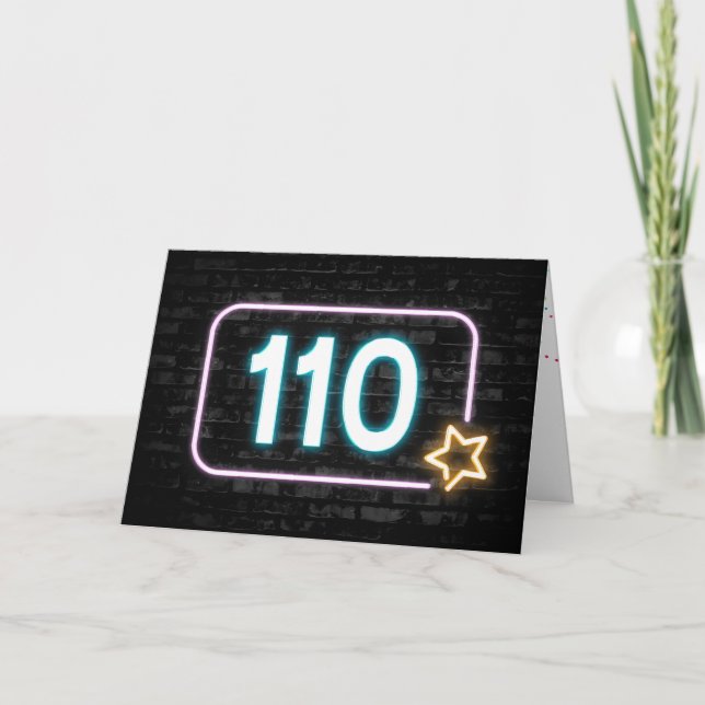 Tarjeta 110.º cumpleaños Rótulo neón en la pared de ladril (Anverso)