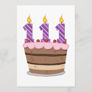 Tarjeta 111 años en el pastel de cumpleaños
