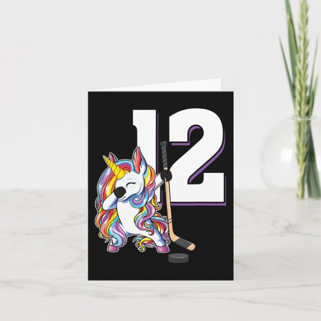 Tarjeta 12 años de natalidad Dabbing Unicorn Hockey sobre  (Anverso)