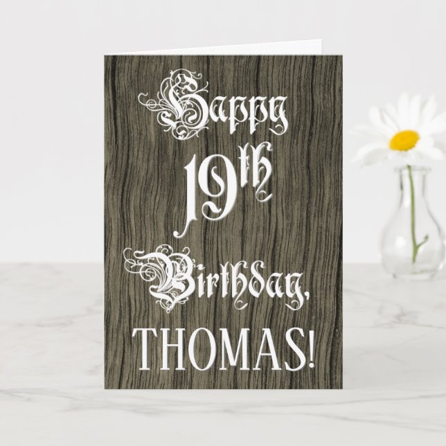 Tarjeta 19th Birthday: Fancy, Elegant Text; Faux Wood Look (Planta pequeña)