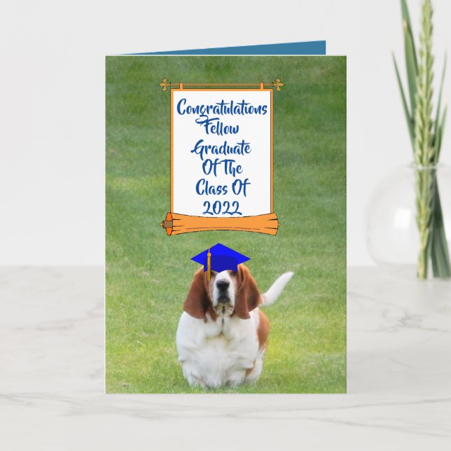 Tarjeta 2022 Graduation Card W/Basset Hound W/Cap & Scroll (Anverso)