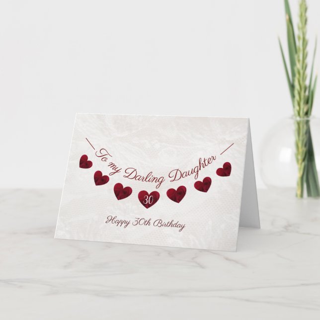 Tarjeta 30.º cumpleaños de Darling Daughter Red Heart Bunt (Anverso)