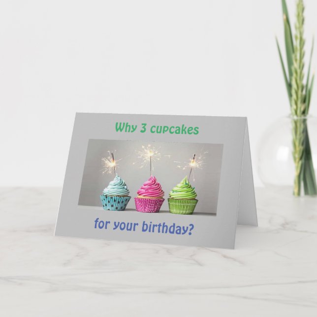 TARJETA 3 CUPCAKES TODOS CON UN COMPLEMENTO ESPECIAL PARA  (Anverso)