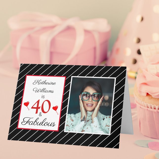 Tarjeta 40 y fabulosa foto de cumpleaños número 40 en blan (40 & Fabulous 40th Birthday Photo Black & White Card)