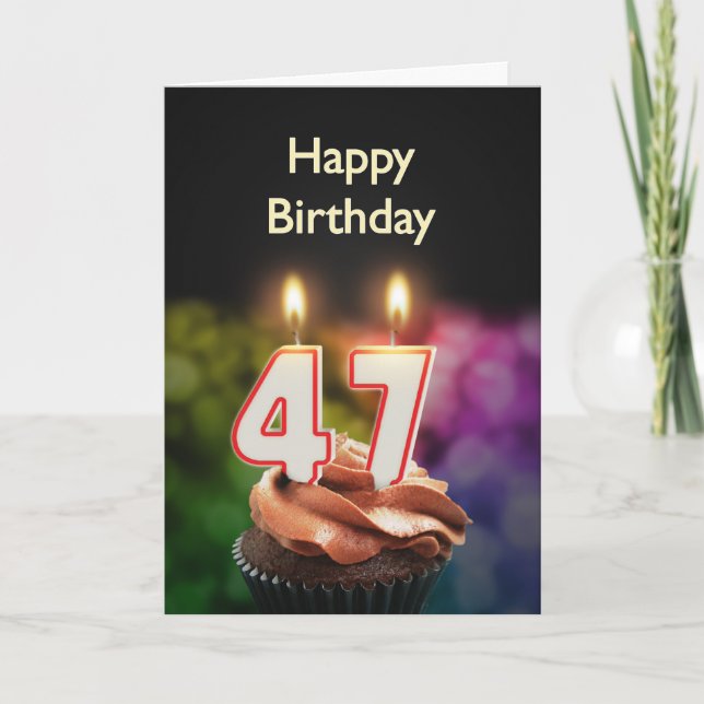 Tarjeta 47.º cumpleaños con torta y velas (Anverso)