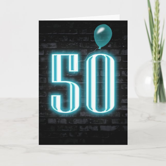 Tarjeta 50.º Rótulo neón de cumpleaños en ladrillo (Anverso)
